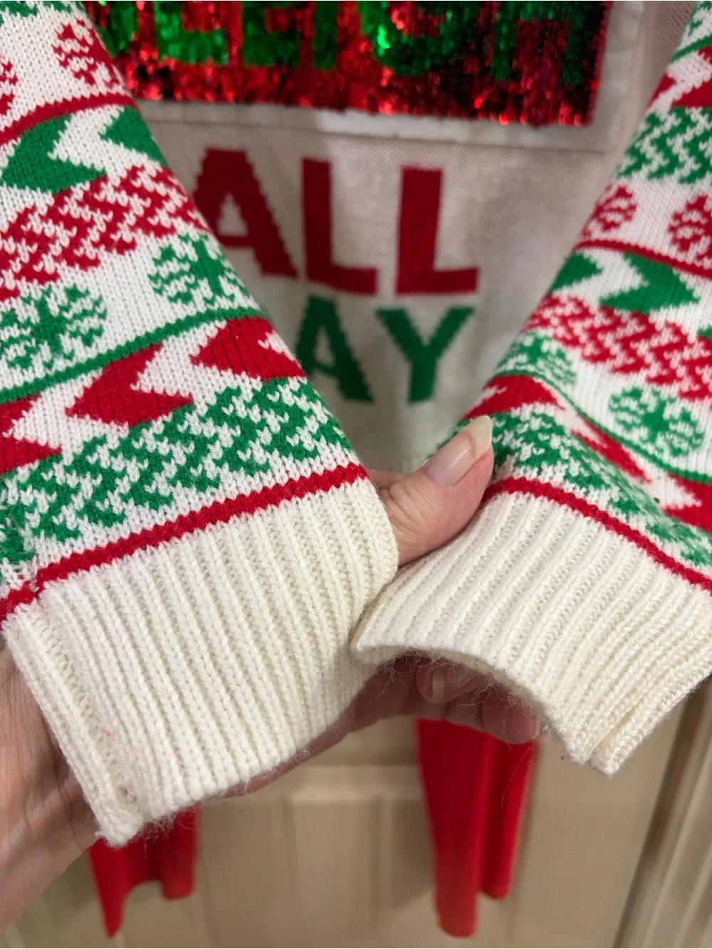 Holiday Set by No Boundaries Brand.  EUC!
